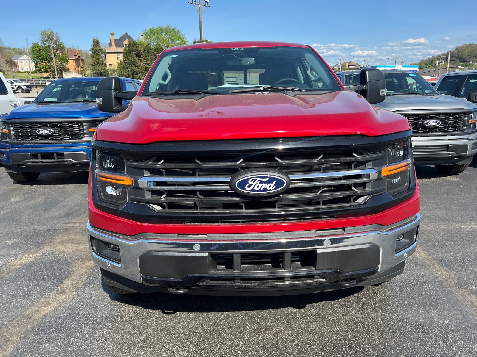 2025 Ford F-150 XLT photo 3