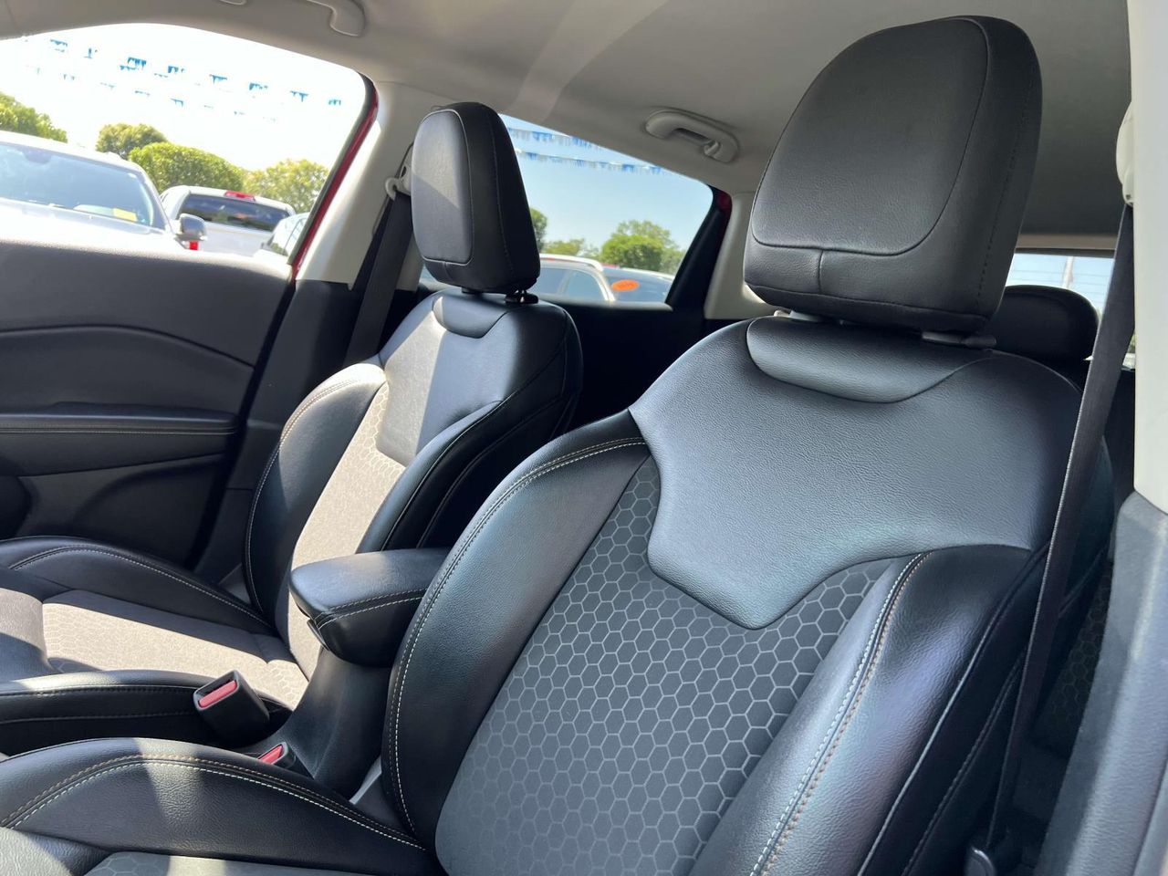 2019 Jeep Compass Latitude photo 11