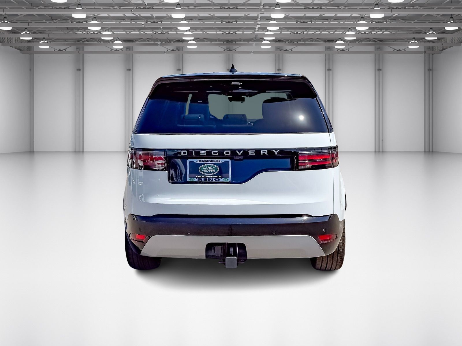 2025 Land Rover Discovery Metropolitan Edition photo 4