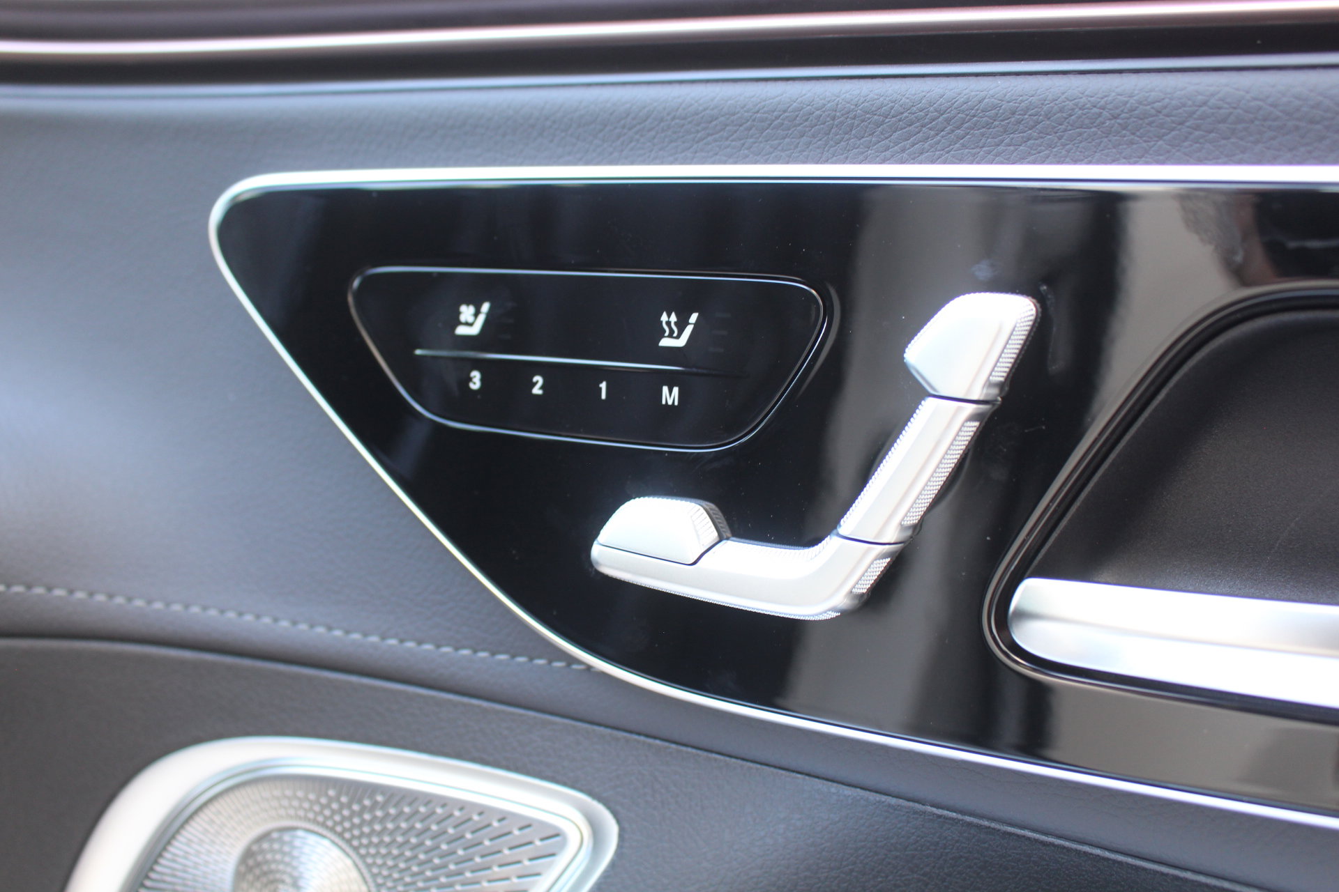 2025 Mercedes Benz EQE Sedan AMG photo 20