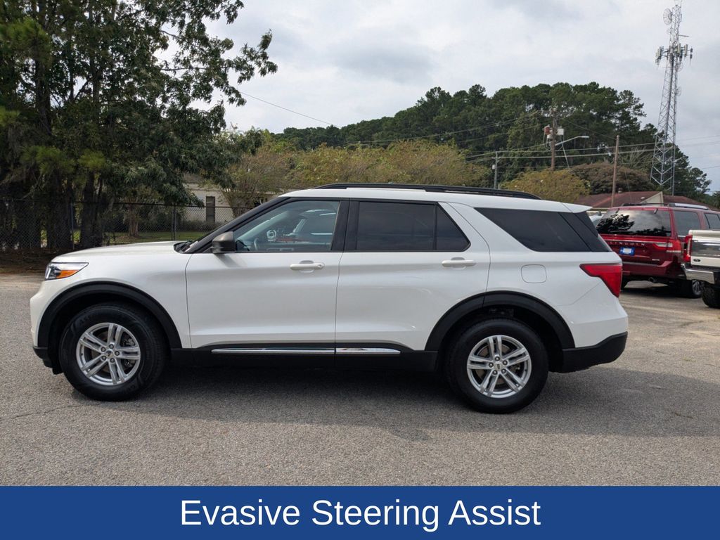 2022 Ford Explorer XLT photo 7