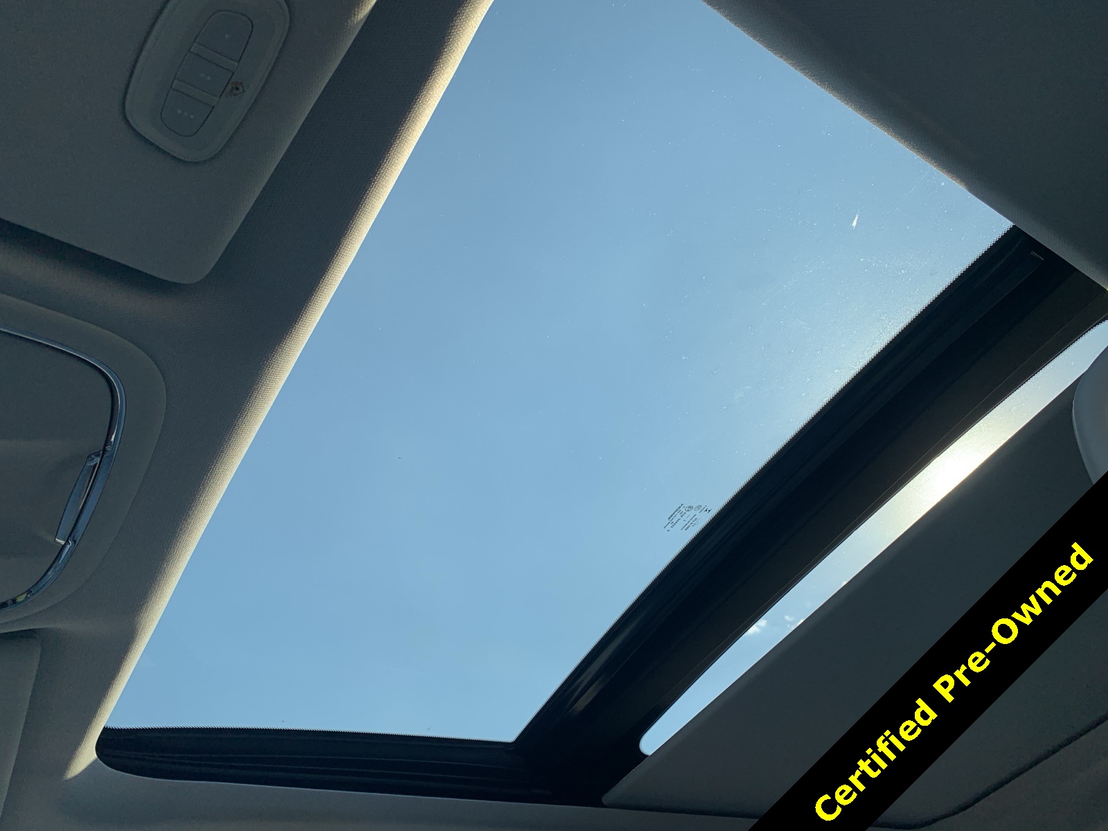 2022 Jeep Cherokee Limited photo 25