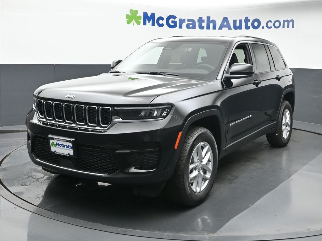 2025 Jeep Grand Cherokee Laredo X photo 13