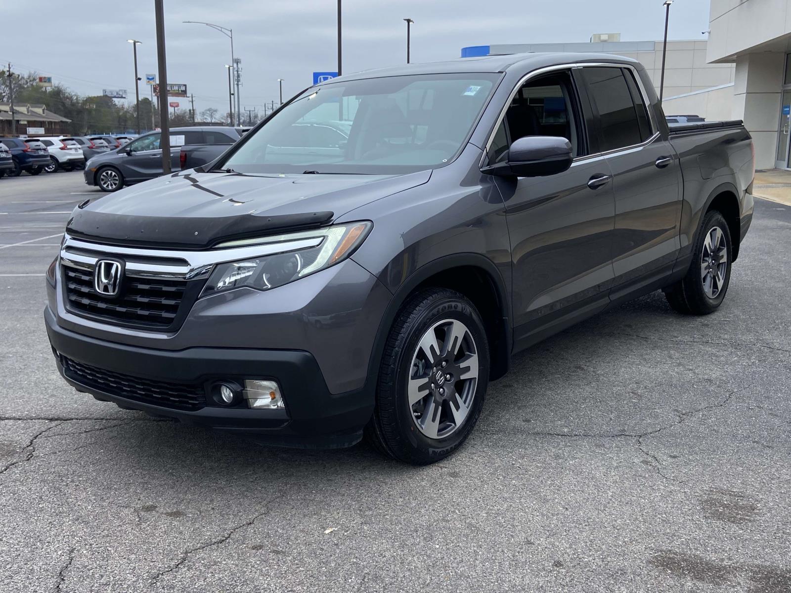 2019 Honda Ridgeline RTL-T photo 3