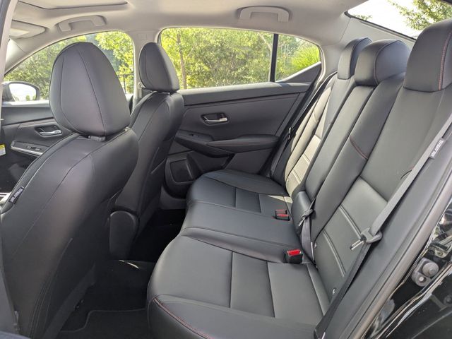 2025 Nissan Sentra SR Midnight Edition photo 12