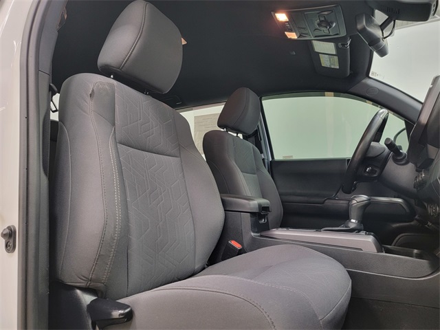2019 Toyota Tacoma TRD Off-Road photo 17