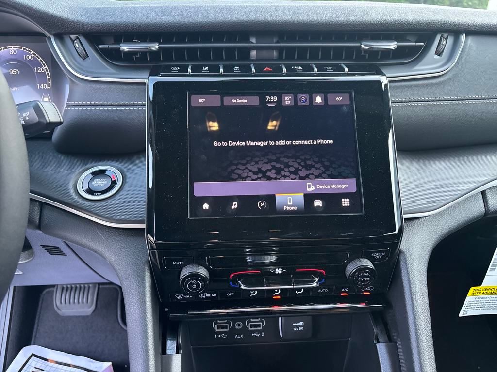 2024 Jeep Cherokee Limited 4xe photo 15