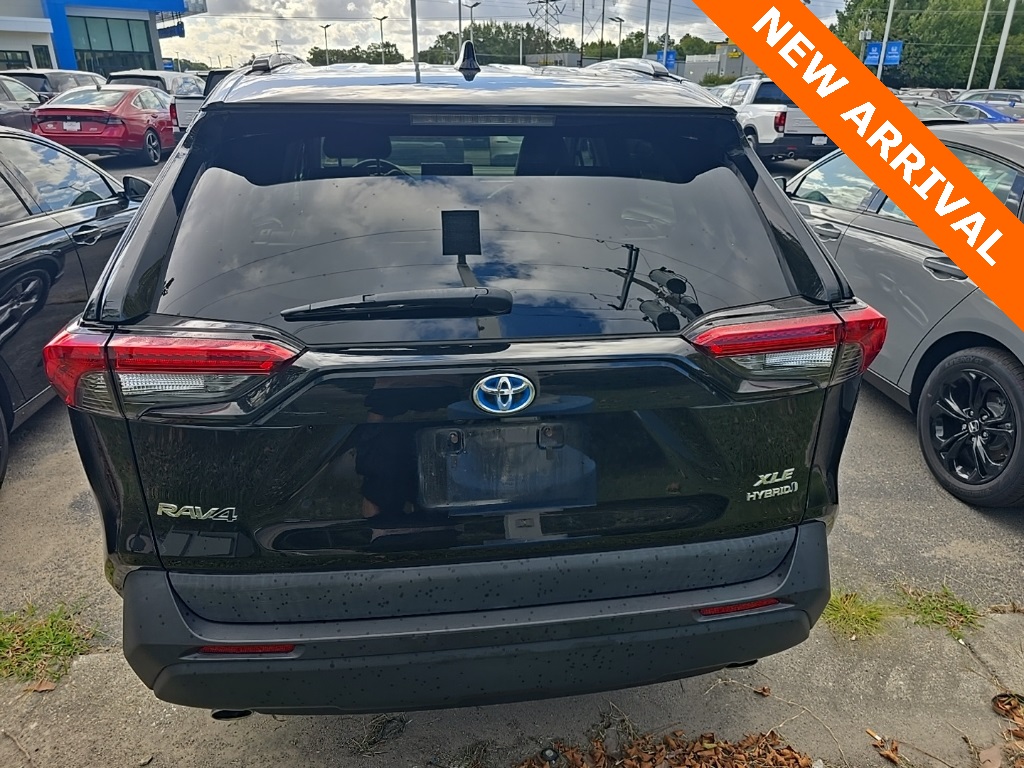 2021 Toyota RAV4 Hybrid XLE Premium photo 4