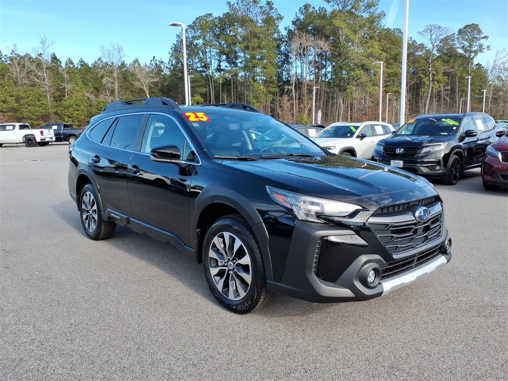 2025 Subaru Outback Limited's photo