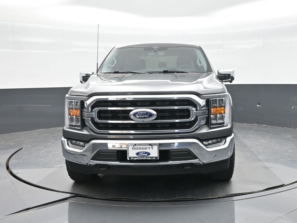 2022 Ford F-150 XLT photo 2