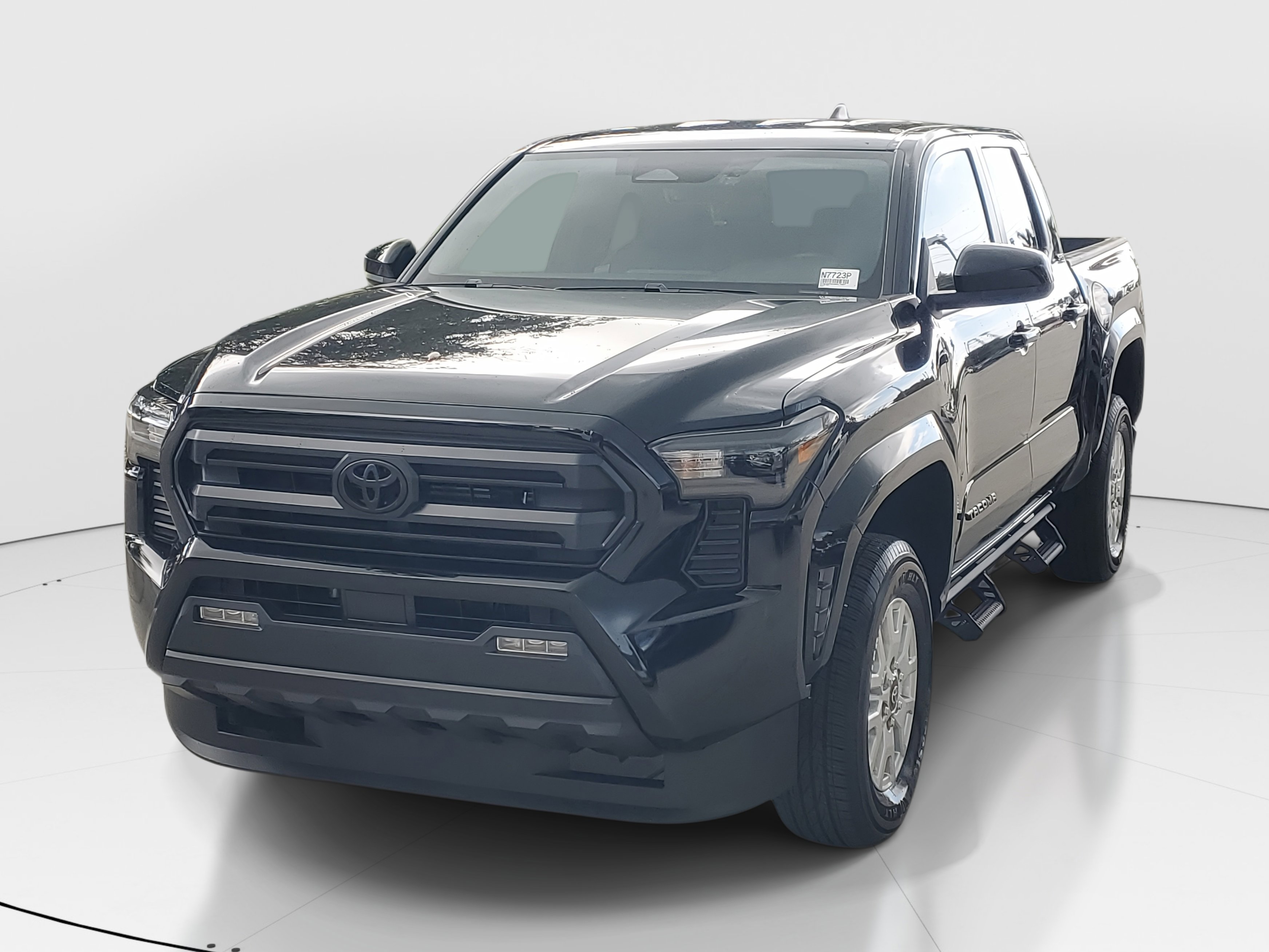 2024 Toyota Tacoma SR5 photo 4