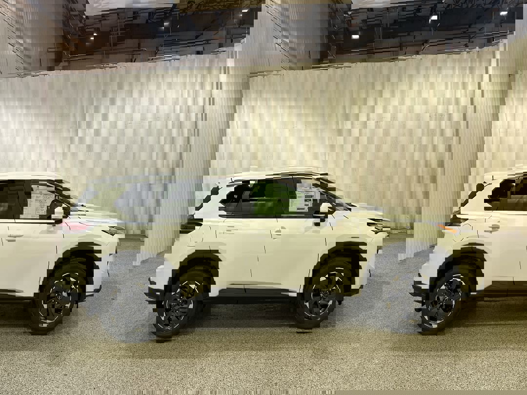 2026 Nissan Rogue SV photo 4