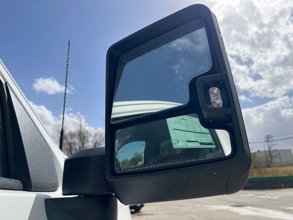 2025 Gmc Sierra HD 3500 photo 2