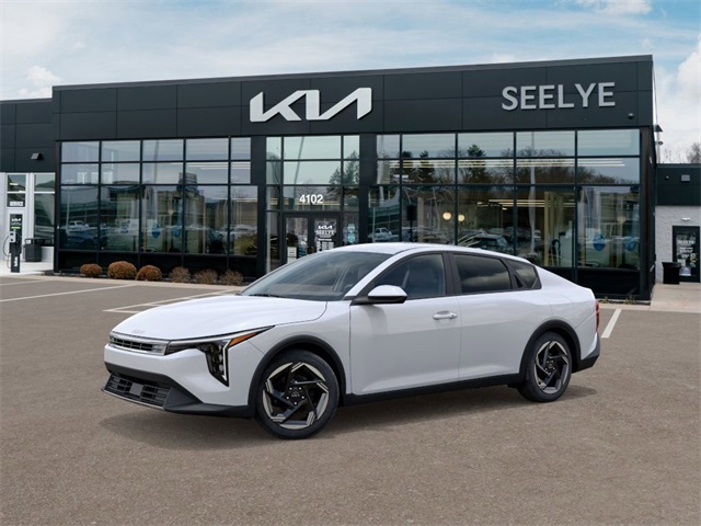 2025 Kia K4 EX photo 3