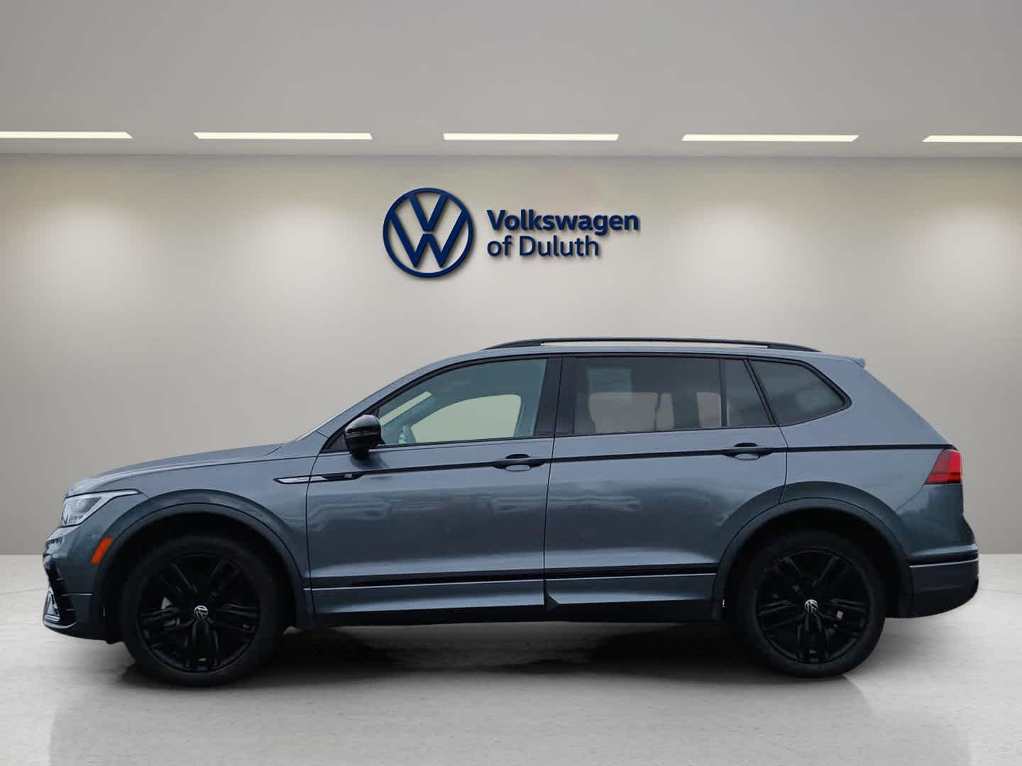 Certified 2022 Volkswagen Tiguan SE R-LINE BLACK with VIN 3VV8B7AXXNM046359 for sale in Hermantown, Minnesota