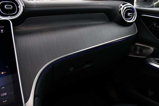 2025 Mercedes Benz GLC 300 4MATIC photo 29