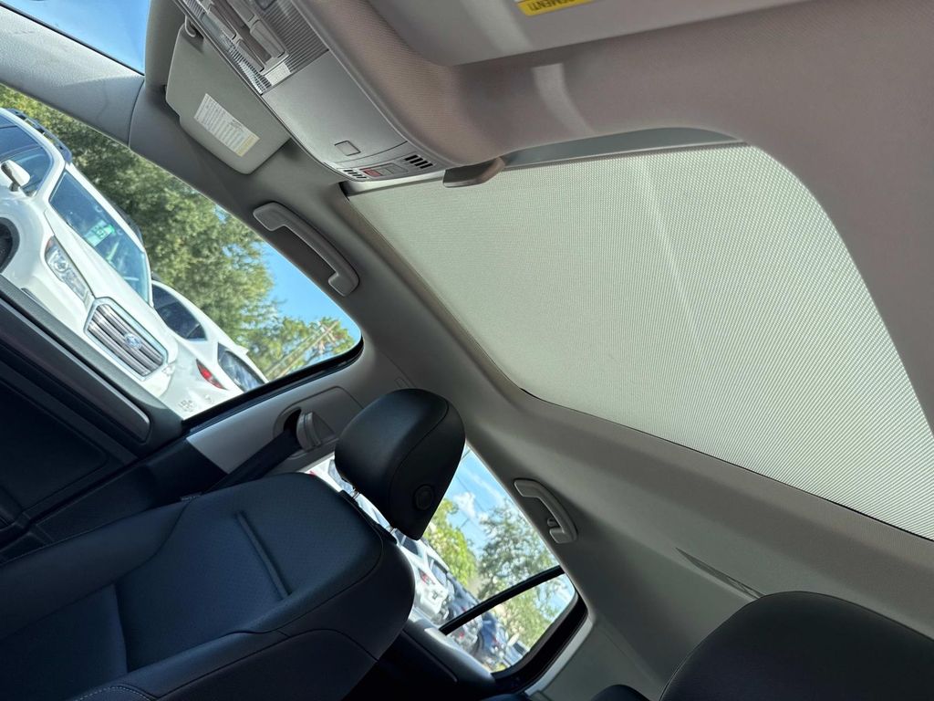 2018 Volkswagen Golf TSI SE photo 38