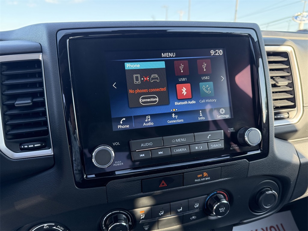 2022 Nissan Frontier SV Crew Cab photo 22