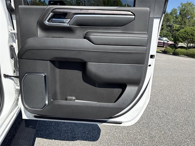 2024 Chevrolet Silverado 2500HD LTZ photo 30