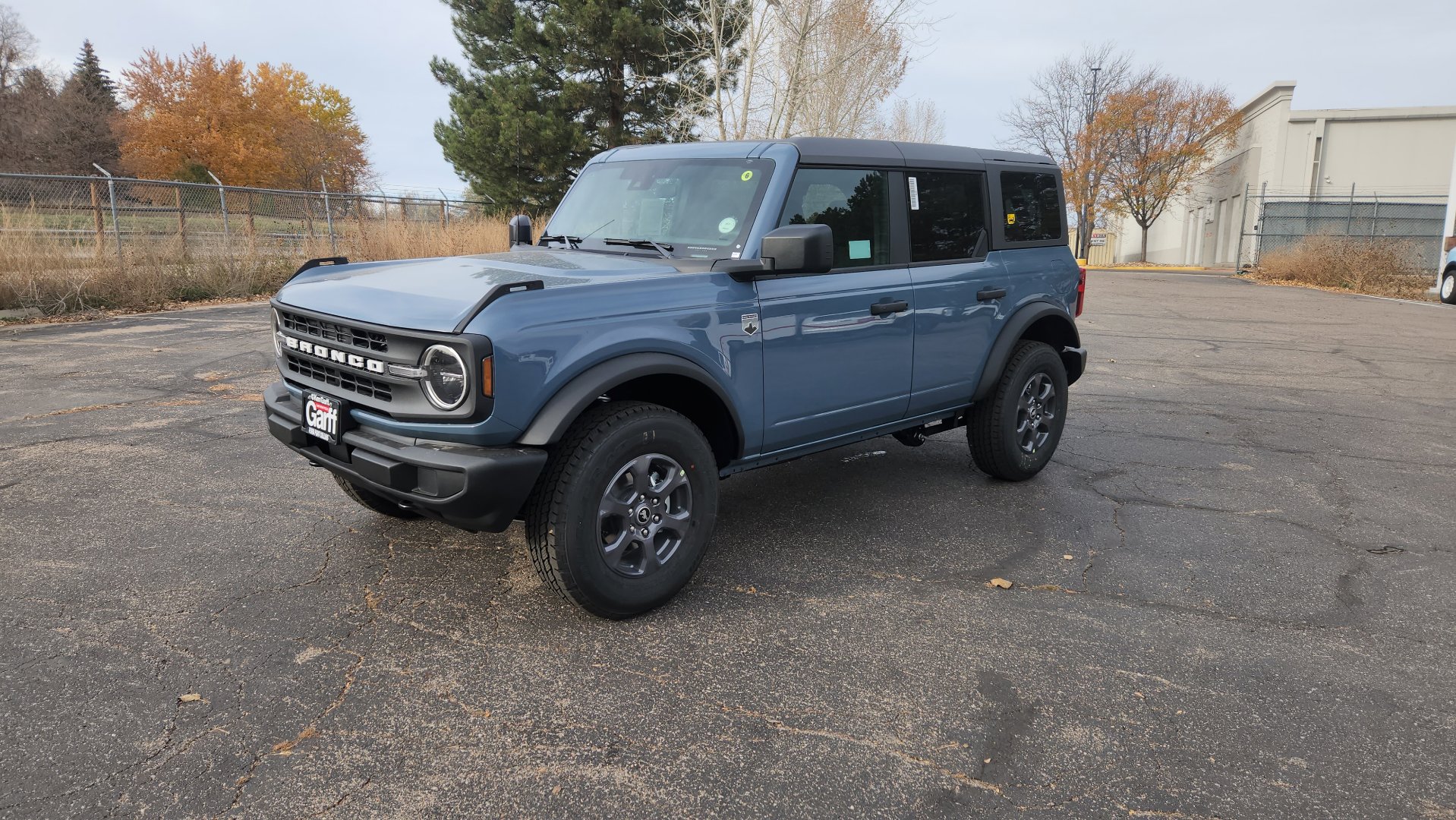 2025 Ford Bronco Big Bend photo 2