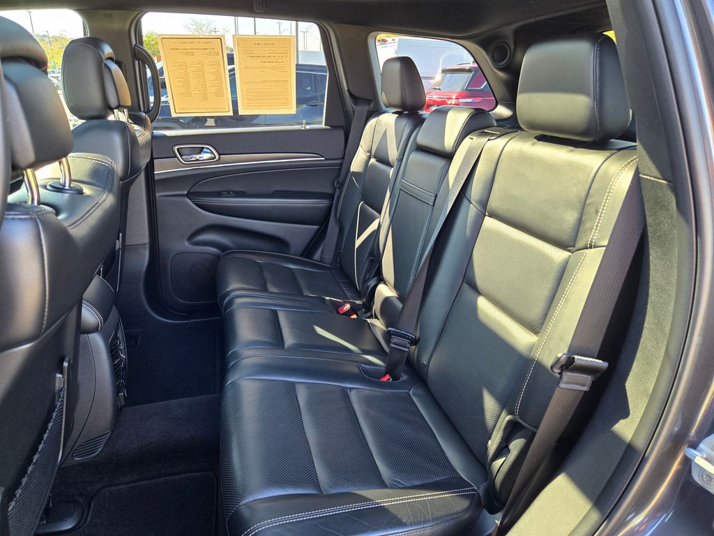 2017 Jeep Grand Cherokee Limited photo 24