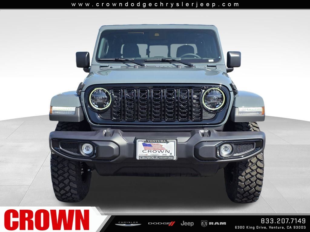 2025 Jeep Gladiator Willys photo 3