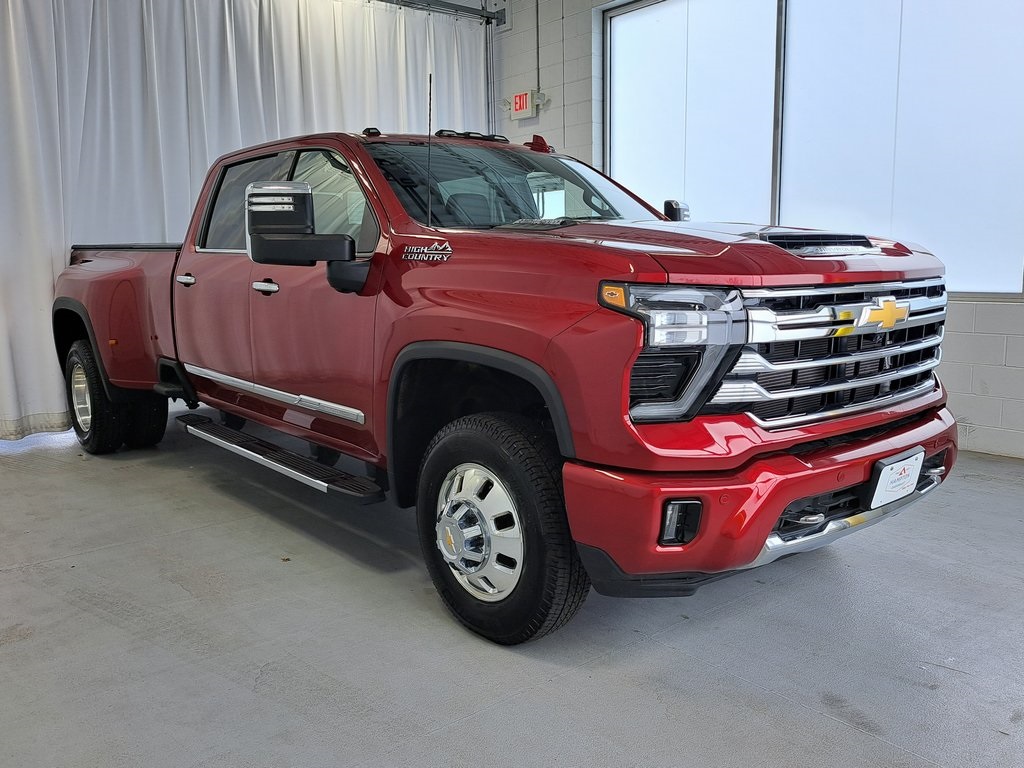 2024 Chevrolet Silverado 3500HD High Country photo 4