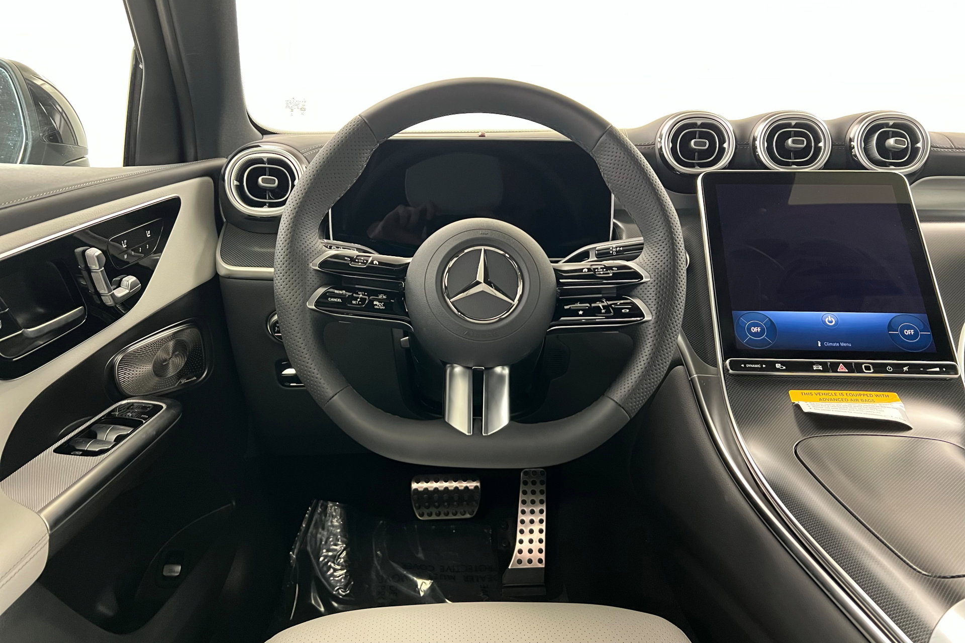 2026 Mercedes Benz GLC 300 4MATIC photo 12