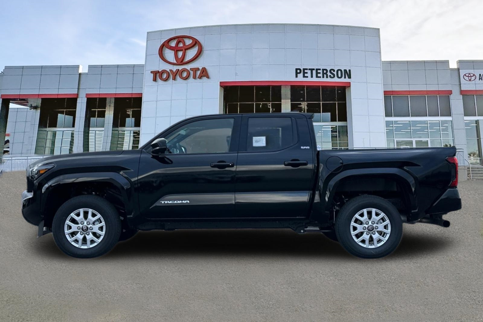 2025 Toyota Tacoma SR5 photo 9