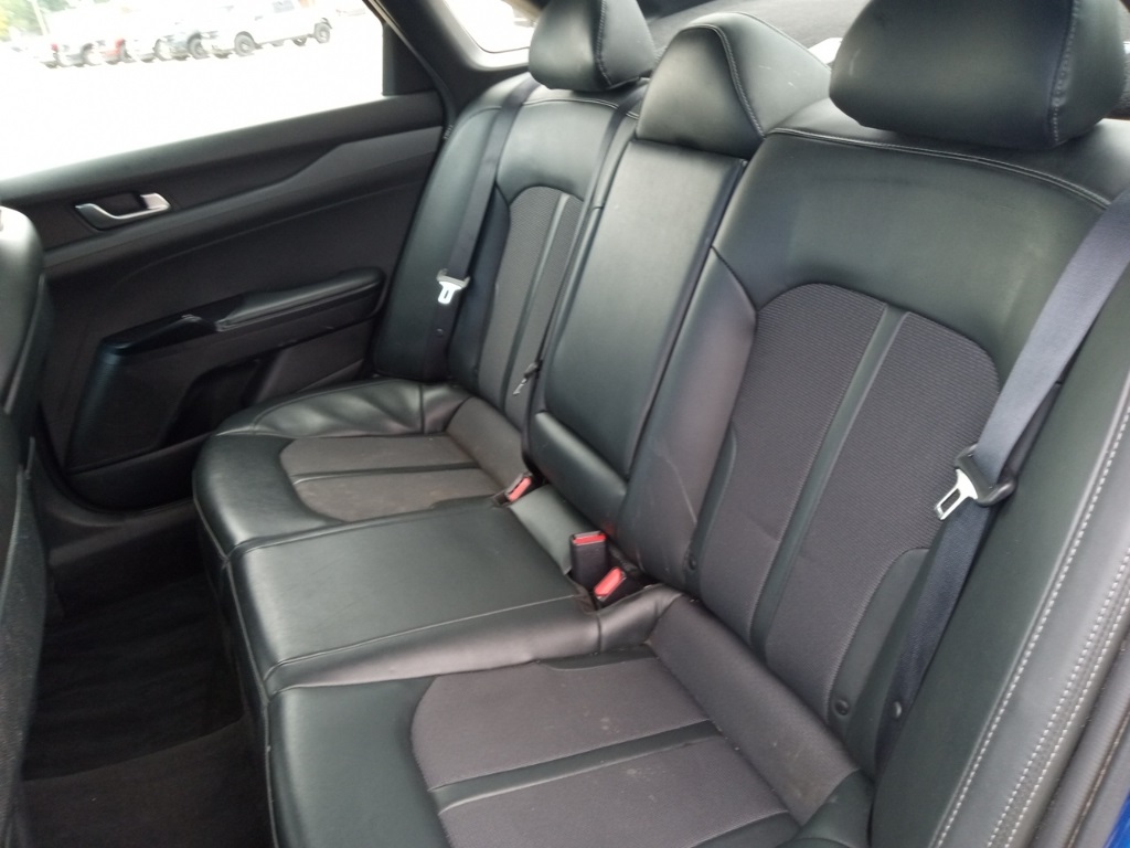 2022 Kia K5 GT-Line photo 17
