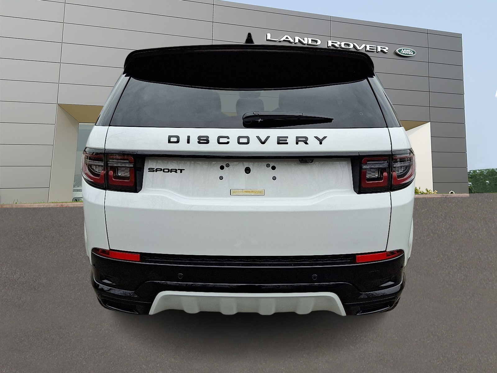 2025 Land Rover Discovery Sport Dynamic SE photo 3