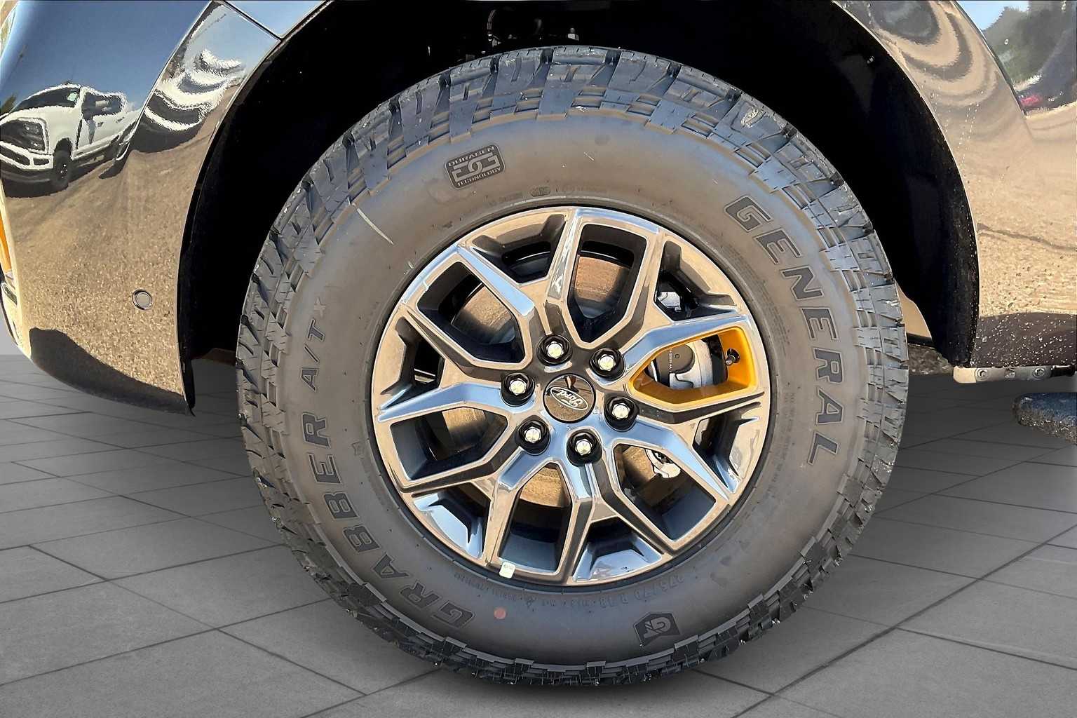 2025 Ford Expedition photo 11