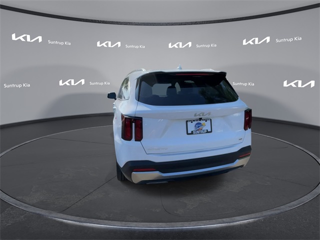 2025 Kia Sorento EX photo 13