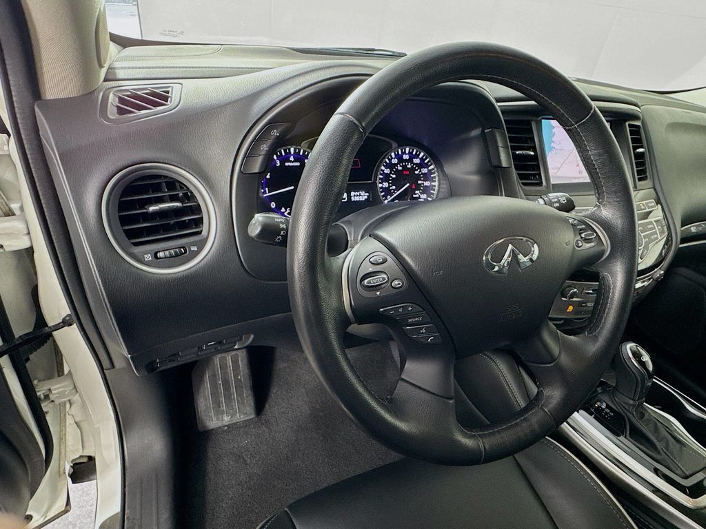 2018 Infiniti QX60 Premium photo 11