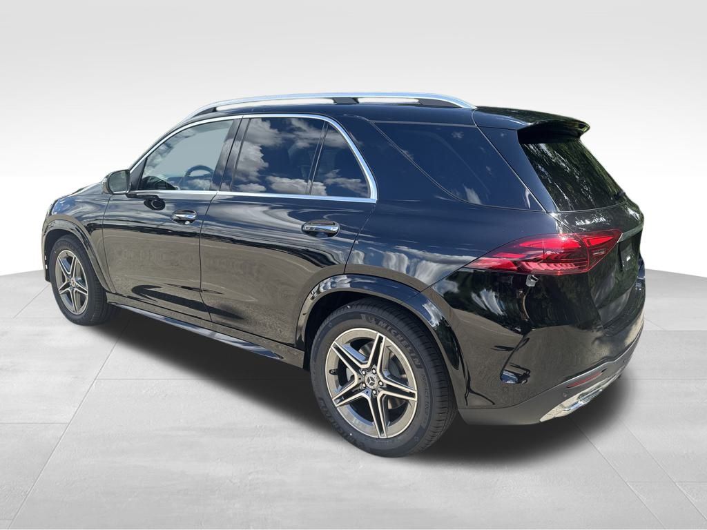 2026 Mercedes Benz GLE 450 4MATIC photo 2