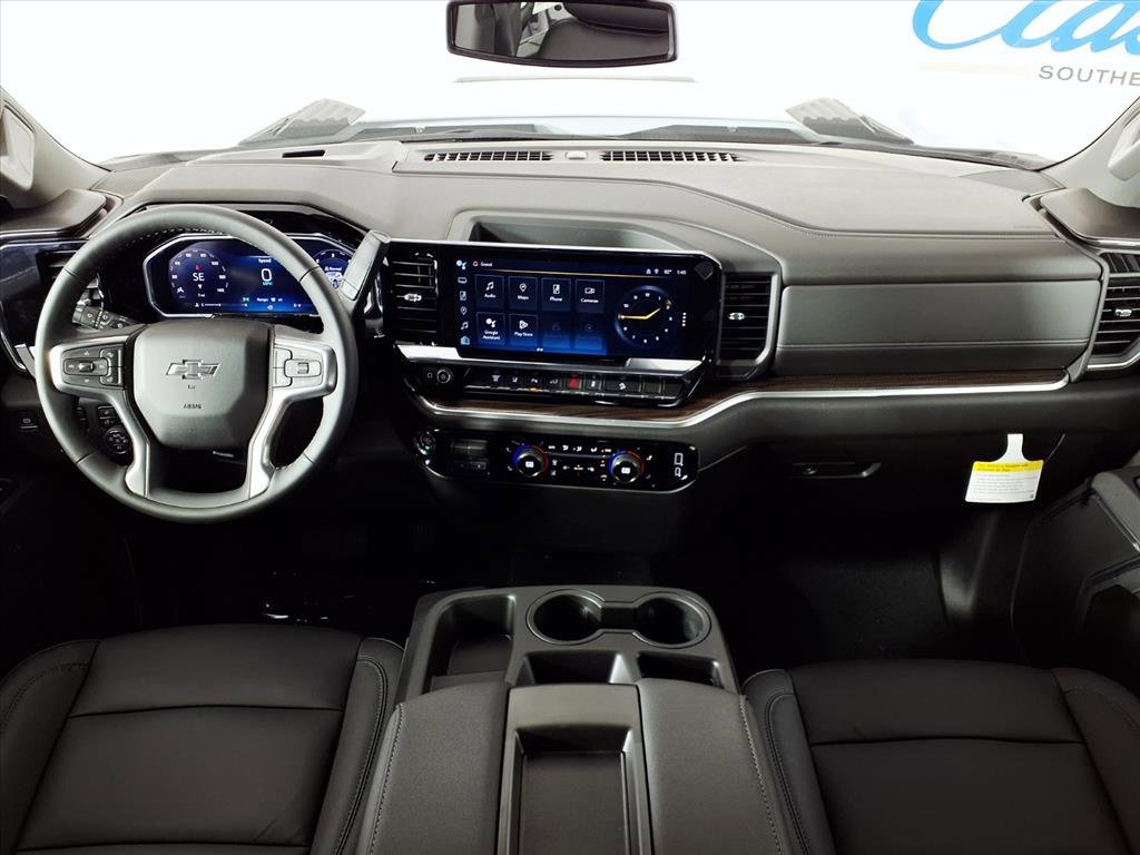 2026 Chevrolet Silverado LT photo 2