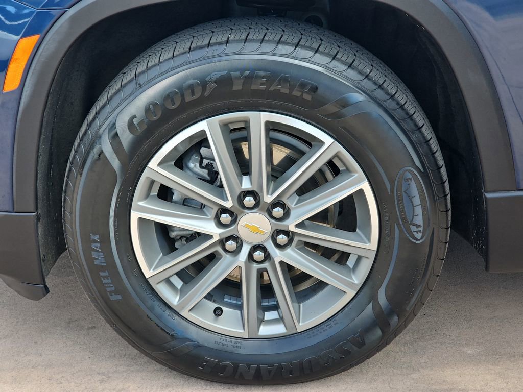 2023 Chevrolet Traverse Cloth photo 36