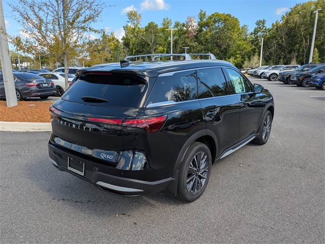 2026 Infiniti QX60 Luxe photo 2