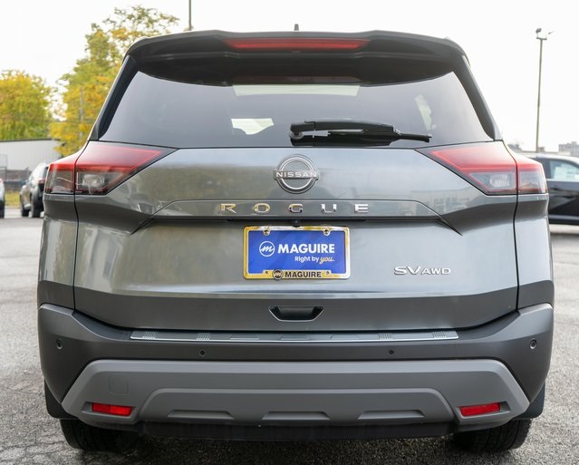 2022 Nissan Rogue SV photo 3