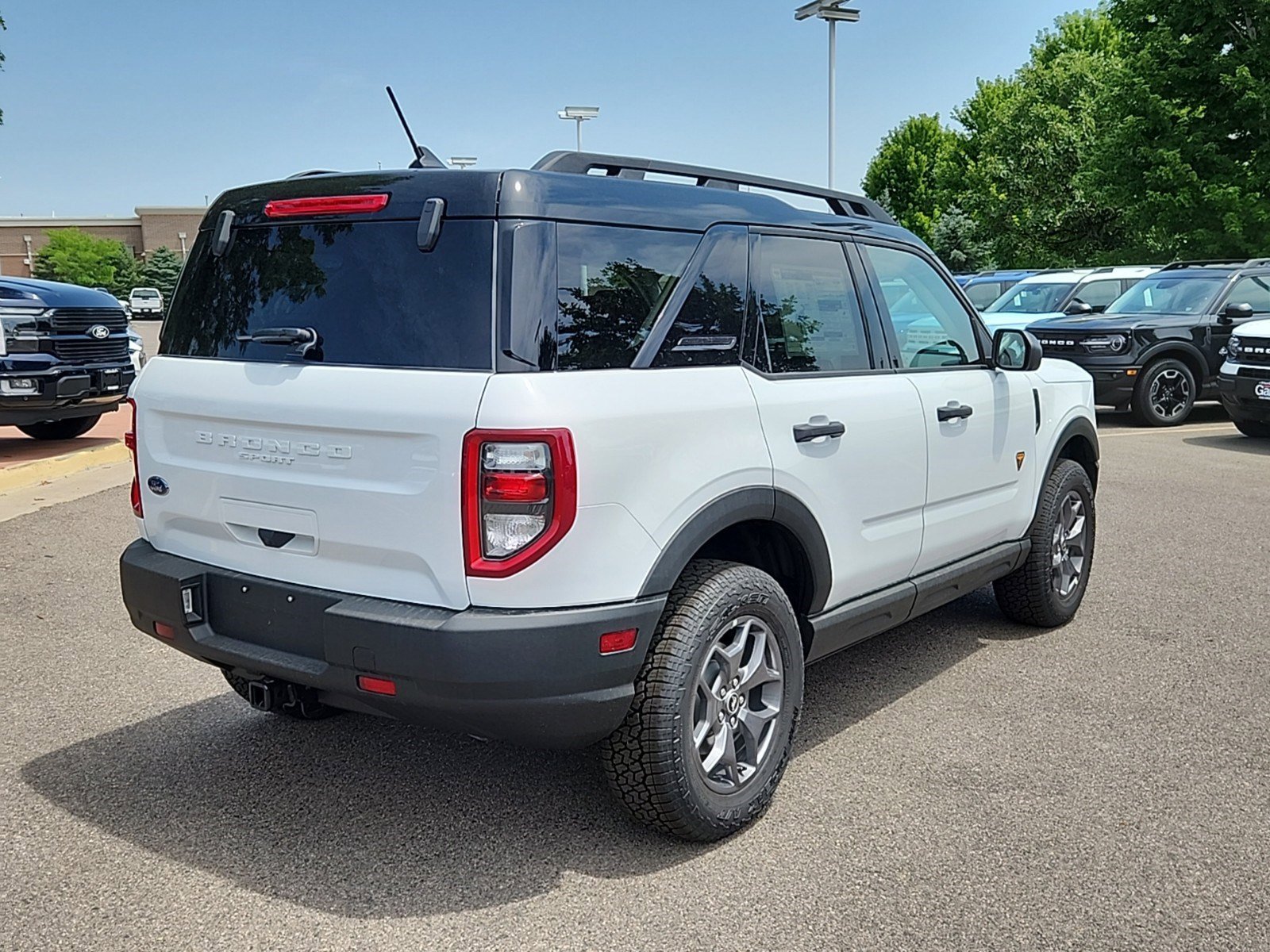 2024 Ford Bronco Sport Badlands photo 3