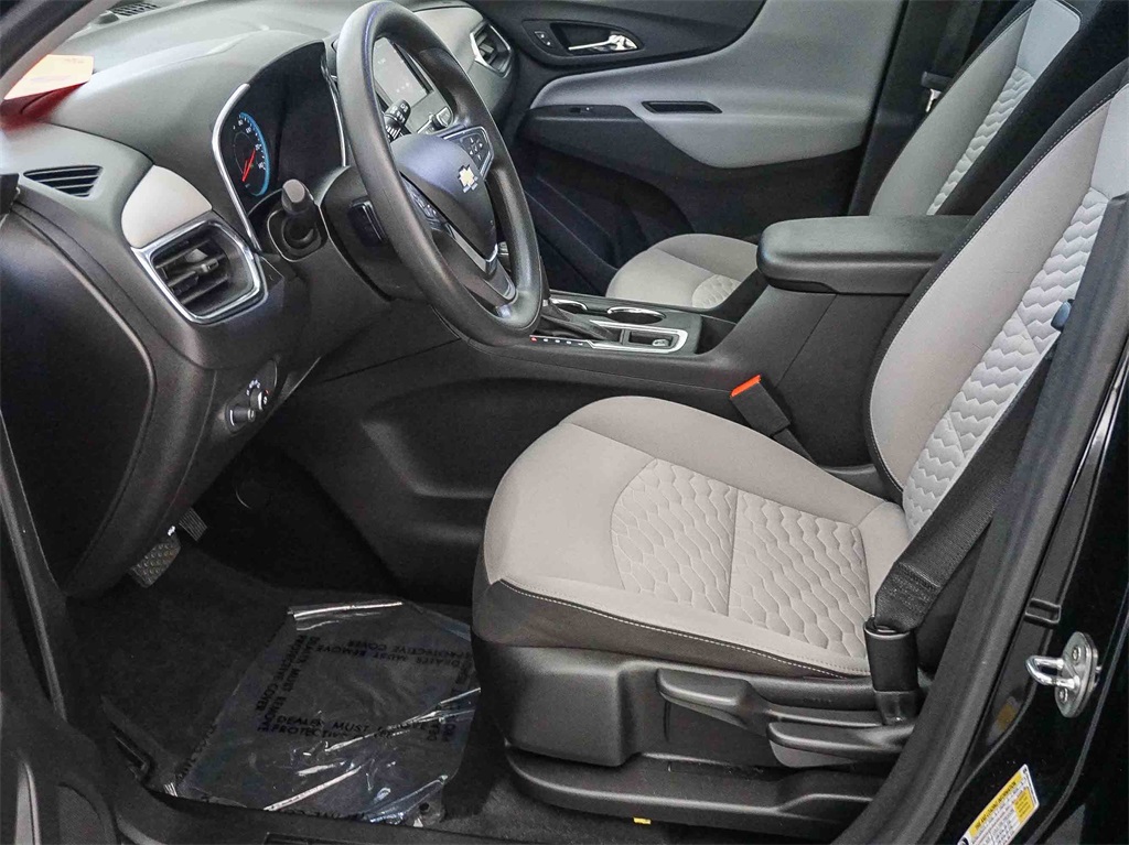 2021 Chevrolet Equinox LS photo 16