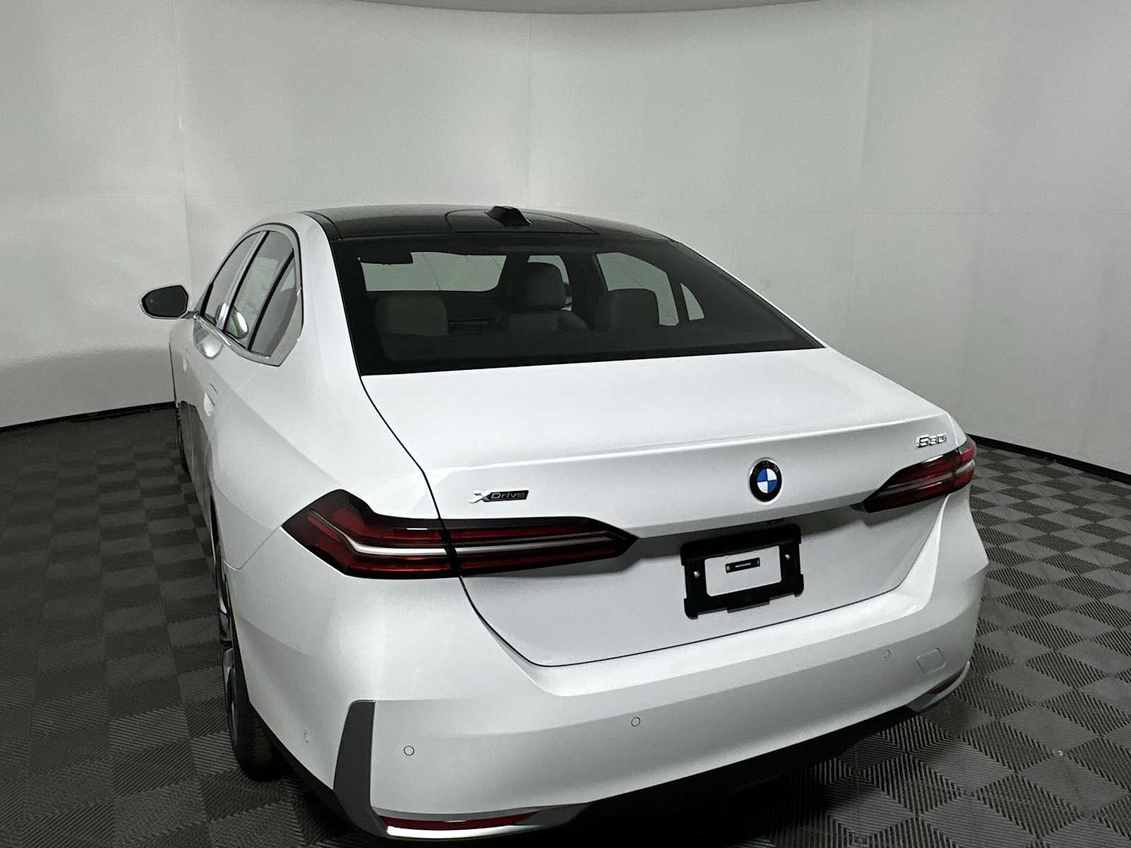 2026 Bmw 530i xDrive photo 3