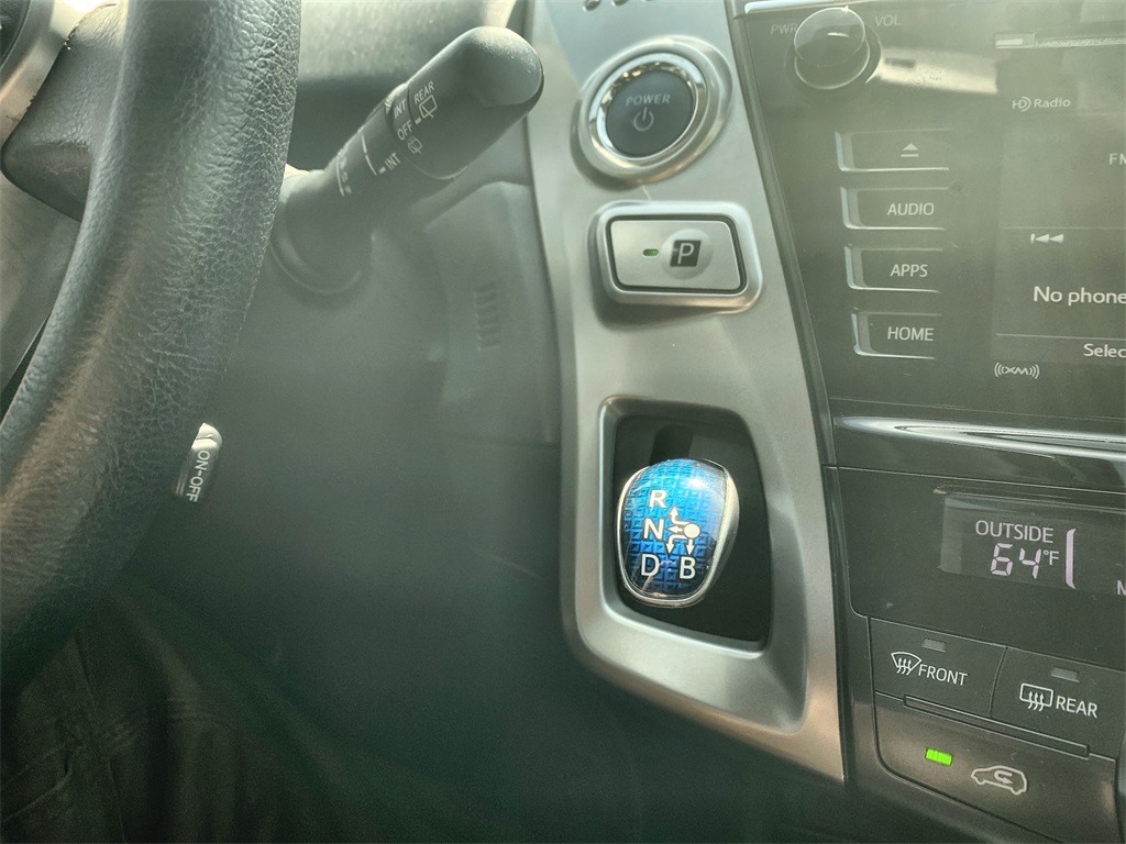2017 Toyota Prius V Four photo 21