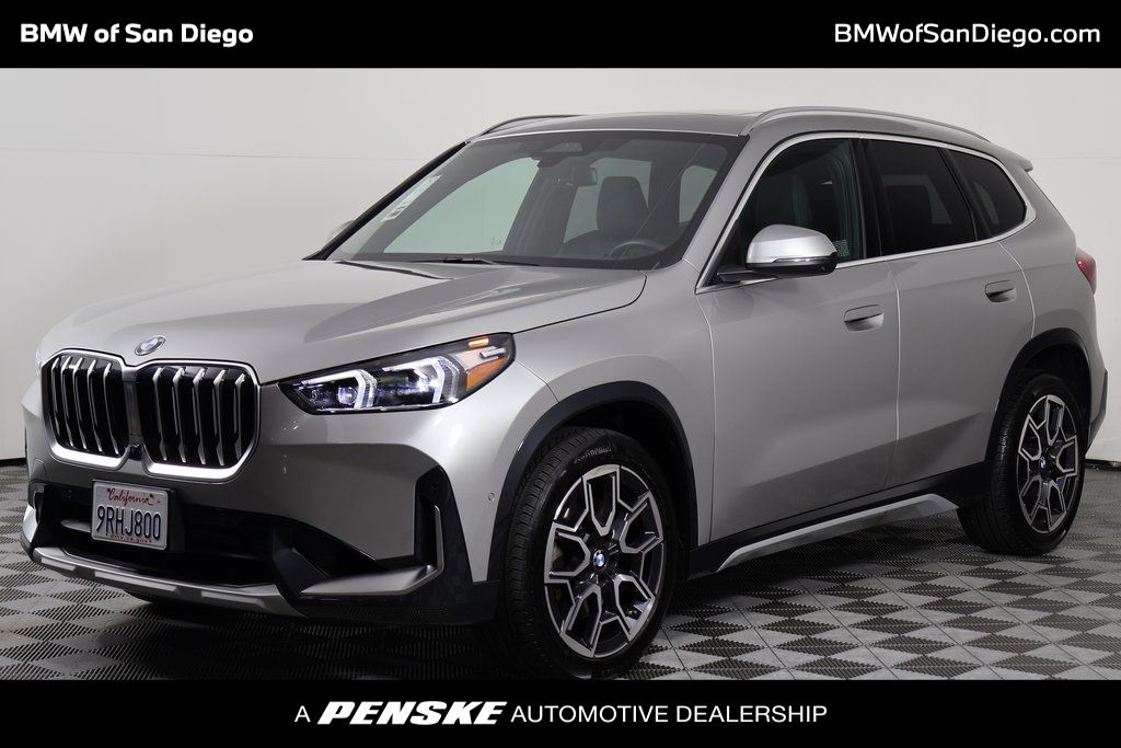 2025 BMW X1 28i's photo