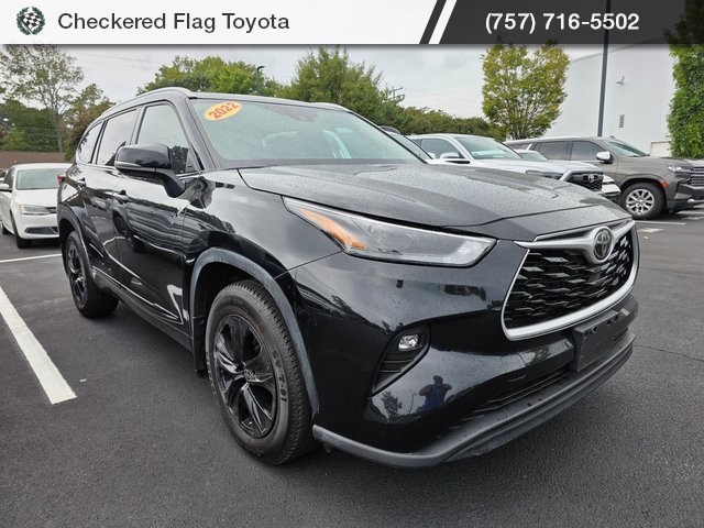 2022 Toyota Highlander XLE photo 3