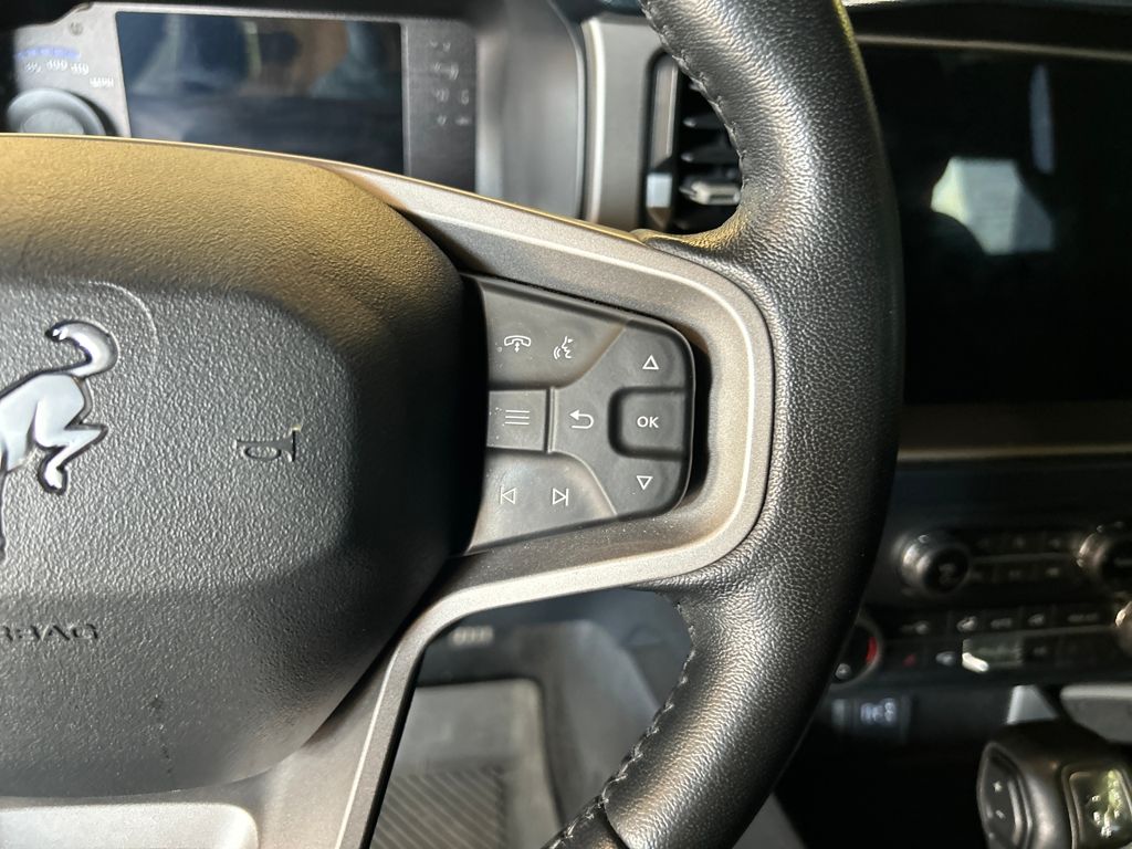 2021 Ford Bronco Outer Banks photo 16