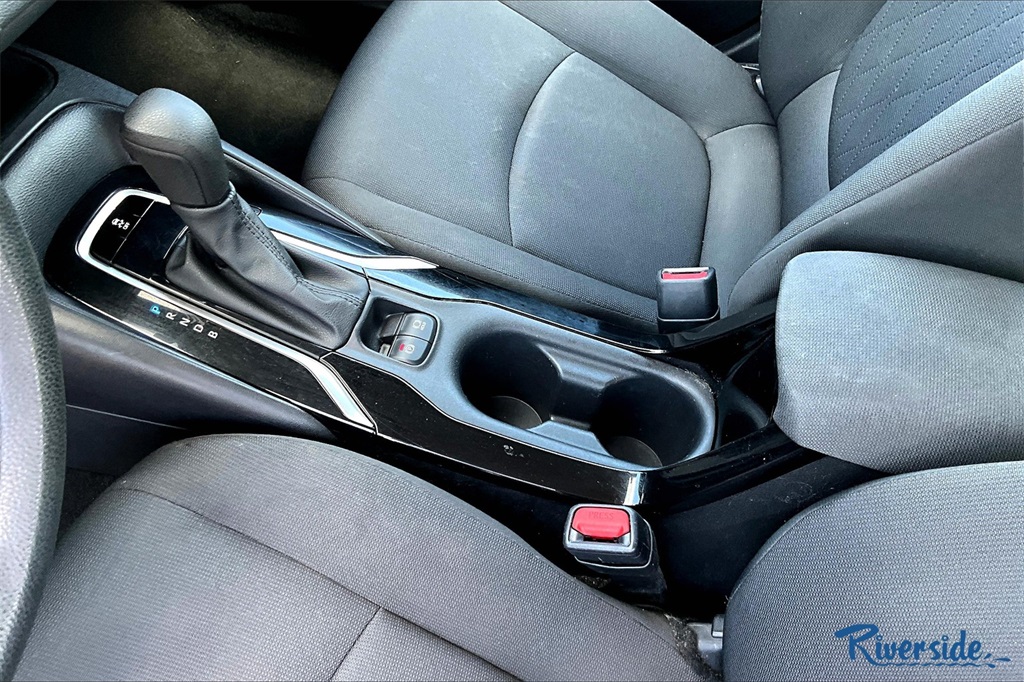 2021 Toyota Corolla LE photo 15