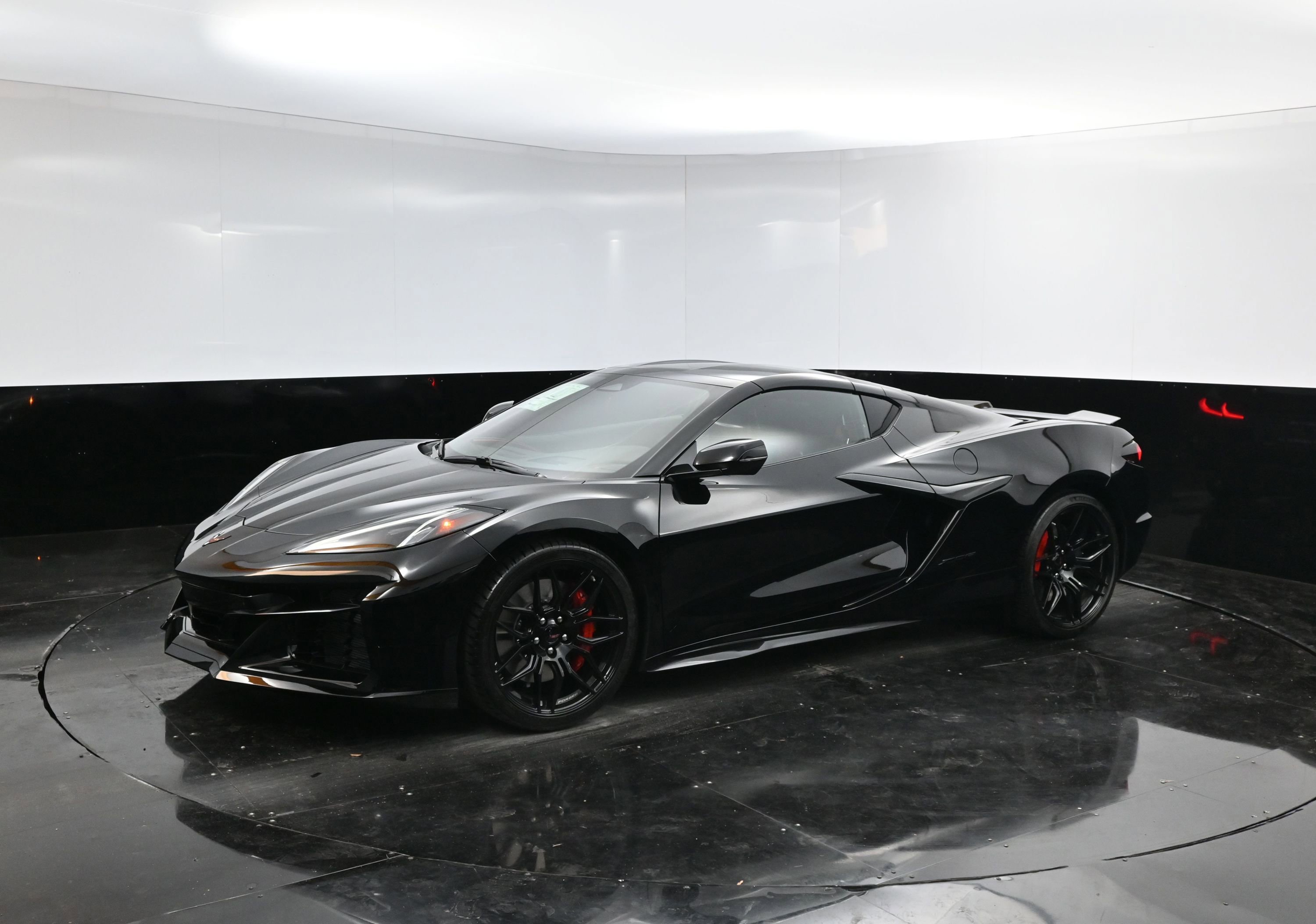 2025 Chevrolet Corvette Z06 2LZ photo 3