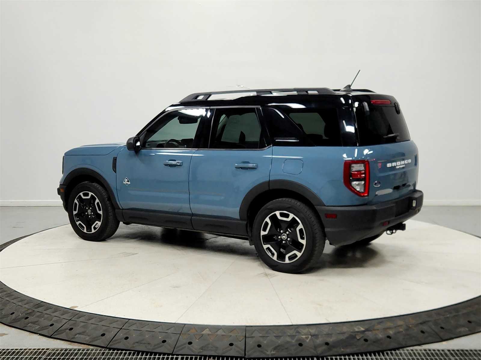 2022 Ford Bronco Sport Outer Banks photo 4