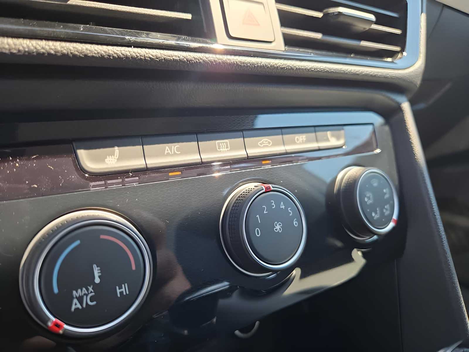 2025 Volkswagen Taos S photo 22
